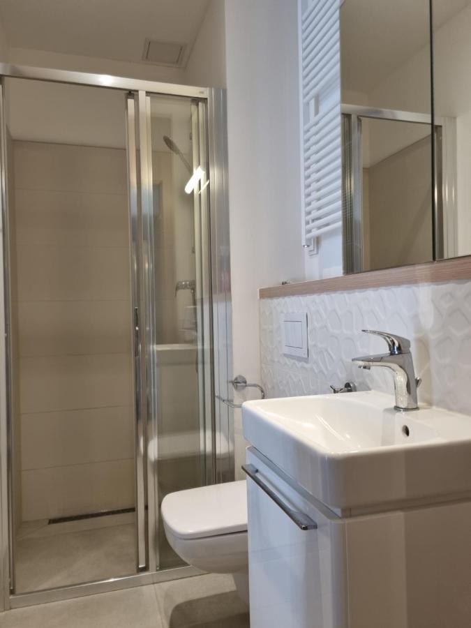 Aparthotel In Warsaw Very Close To The City Center, Free Underground Parking, Wifi, Air Conditioning, Balcony Exteriér fotografie